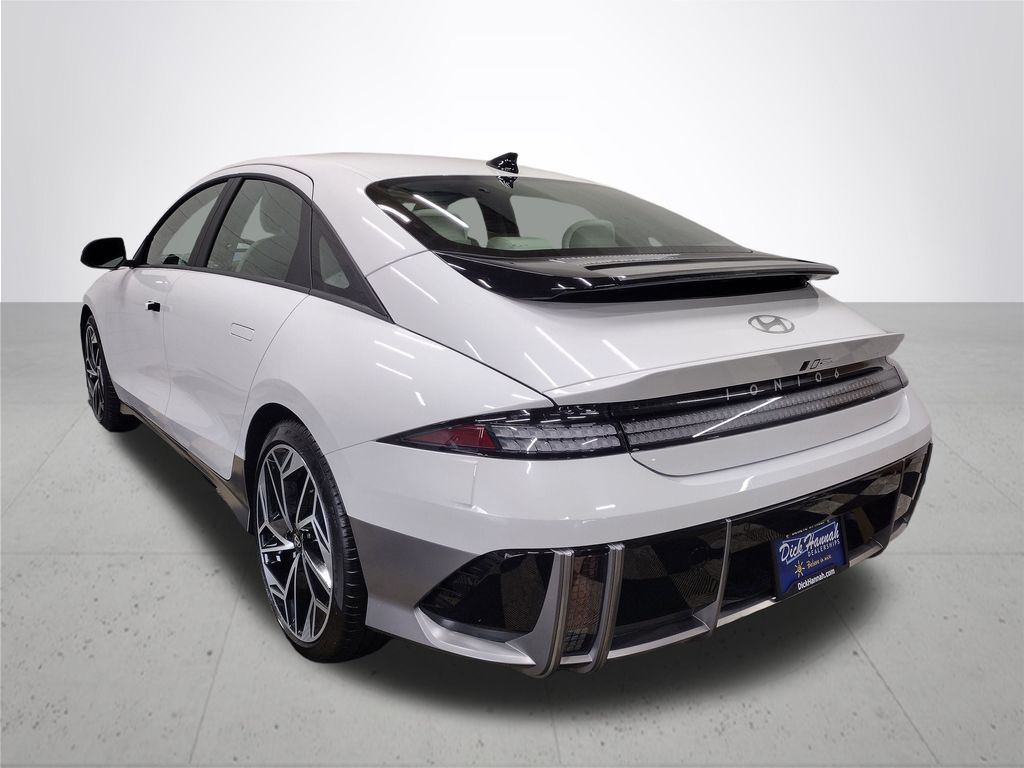 2025 Hyundai IONIQ 6 SEL