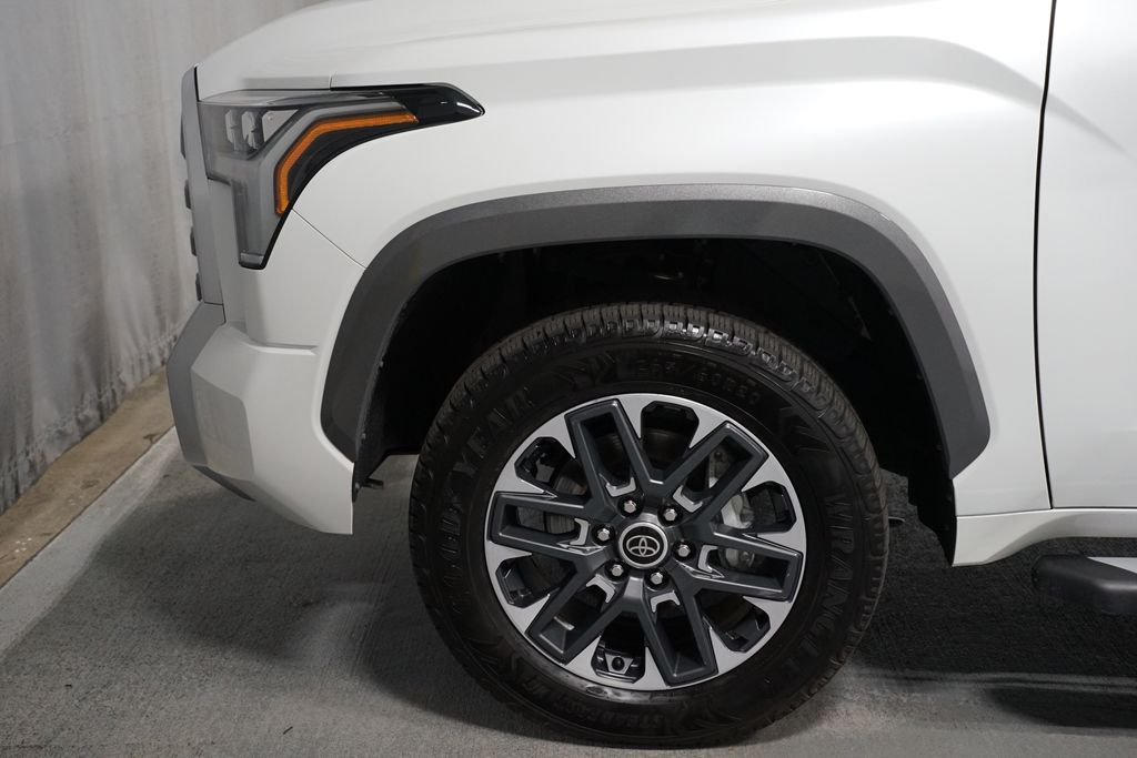 Thumbnail: 2022 Toyota Tundra - 5