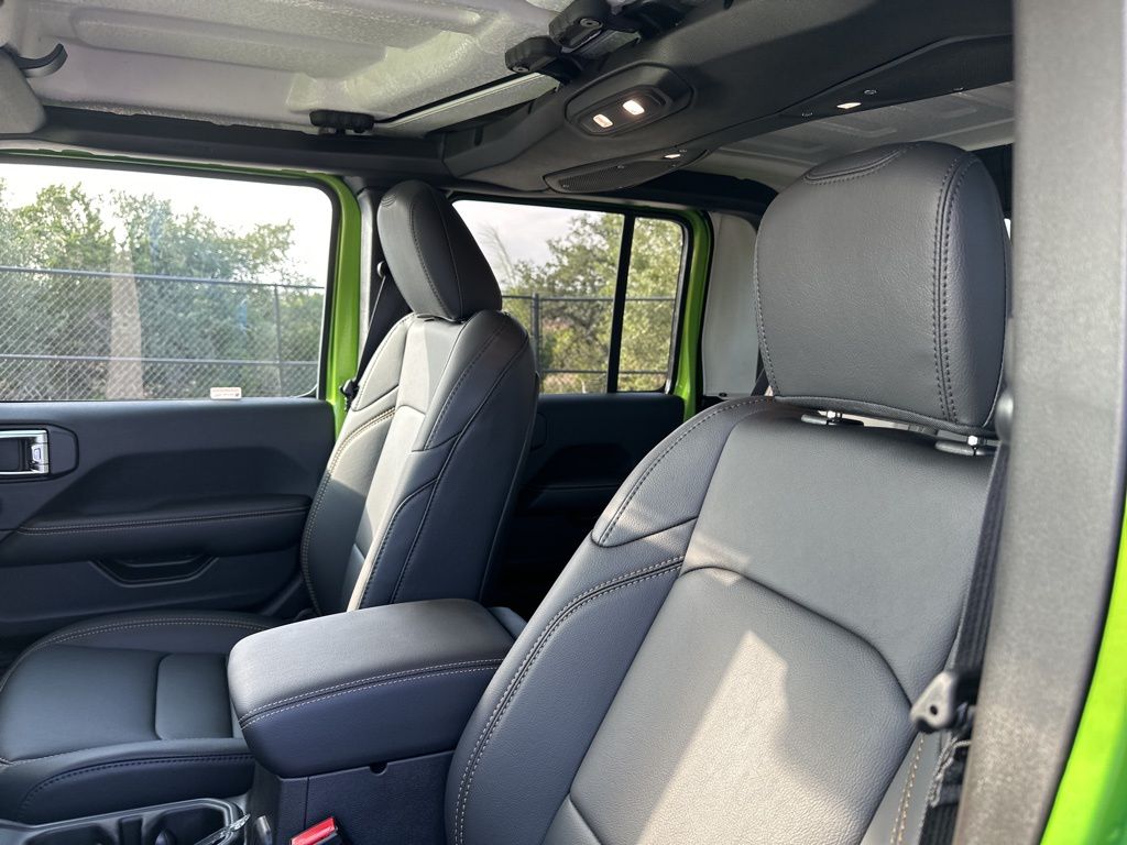 New Car 2025 Jeep Gladiator  For Sale Under $50,000 In Austin, Texas