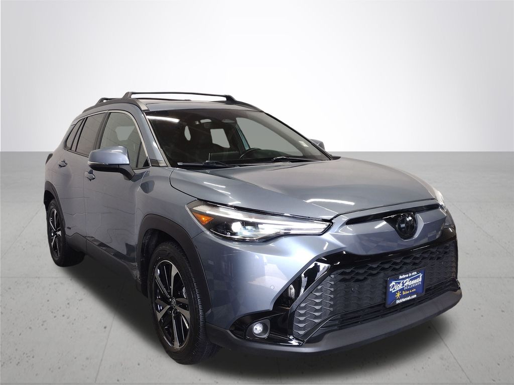2023 Toyota Corolla Cross Hybrid XSE