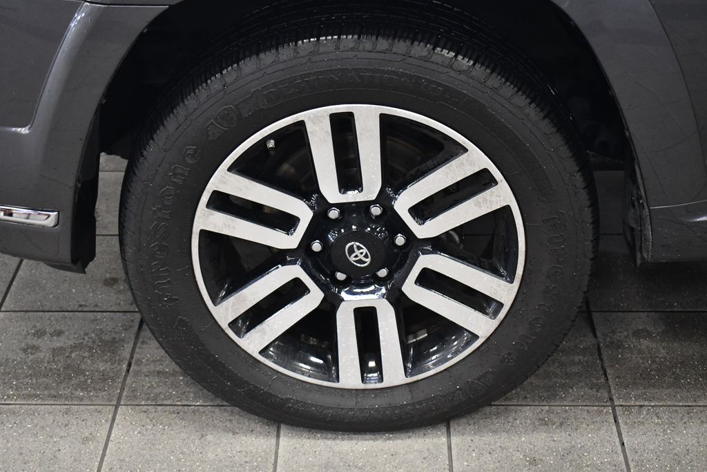 Thumbnail: 2019 Toyota 4Runner - 12