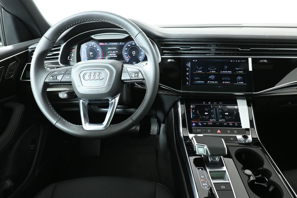 2025 Audi Q8  3