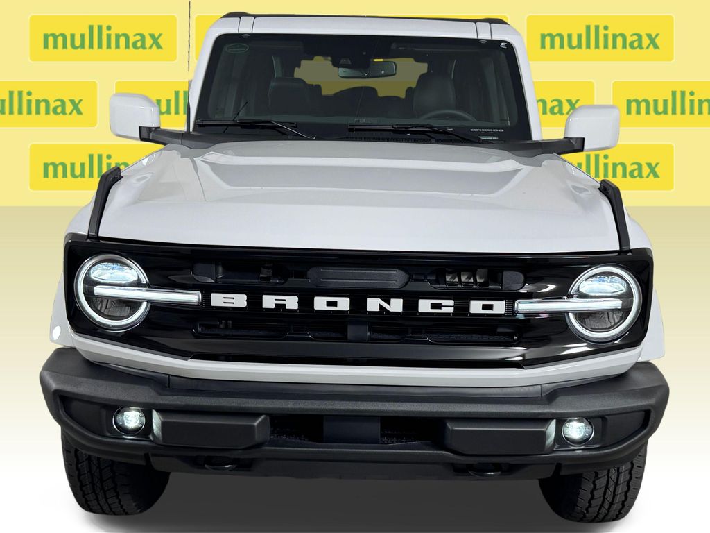 2026 Oxford White Ford Bronco Outer Banks 4X4 SUV
