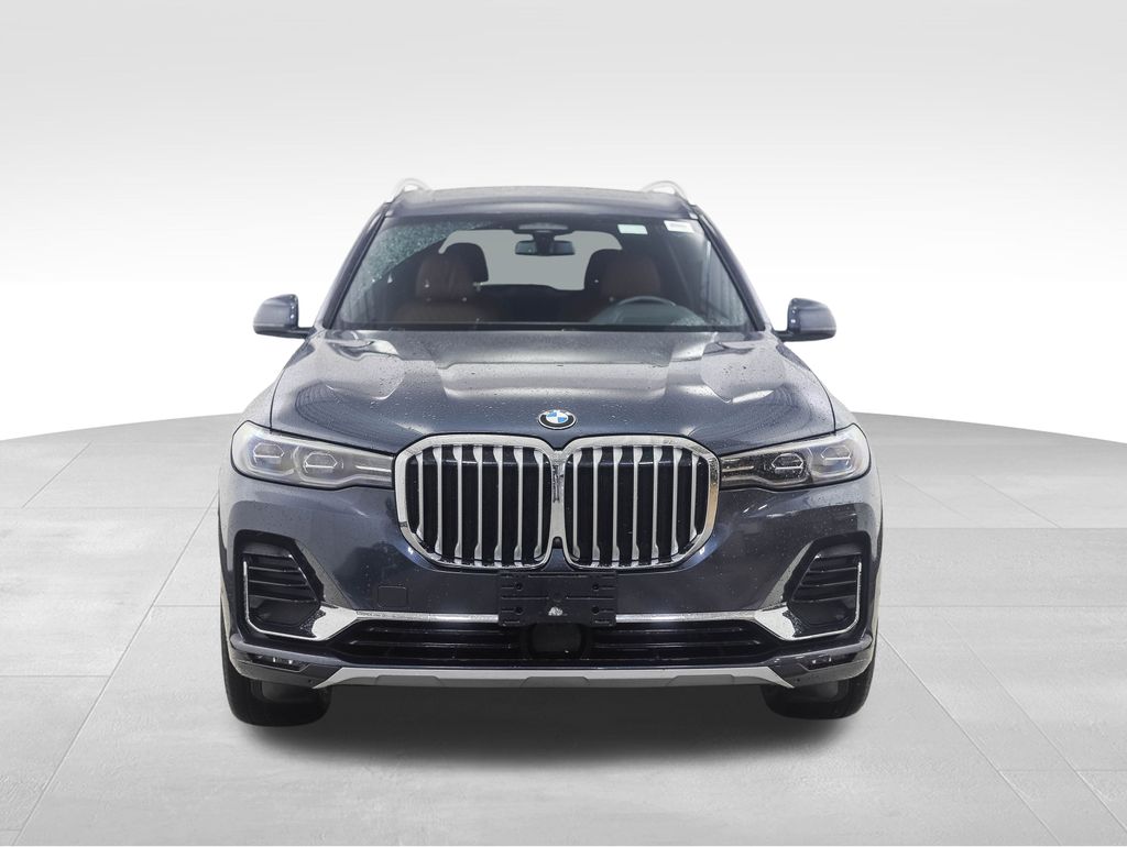 2022 BMW X7 xDrive40i 8
