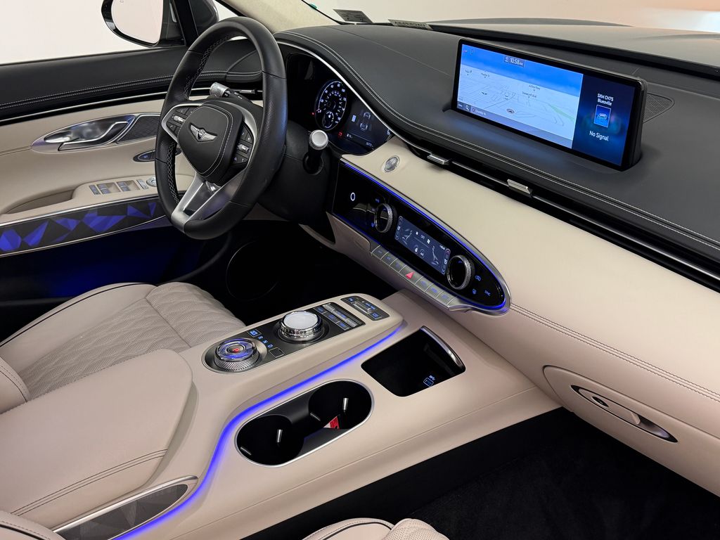 Thumbnail: 2023 Genesis GV70 - 12