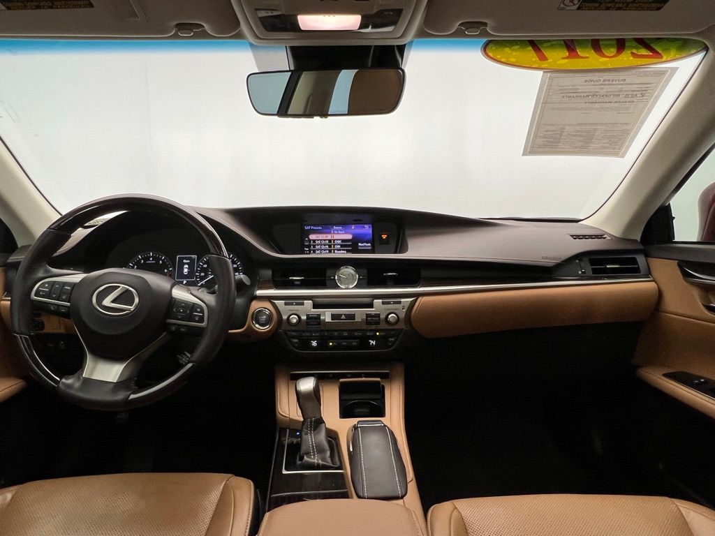 Thumbnail: 2017 Lexus ES - 6
