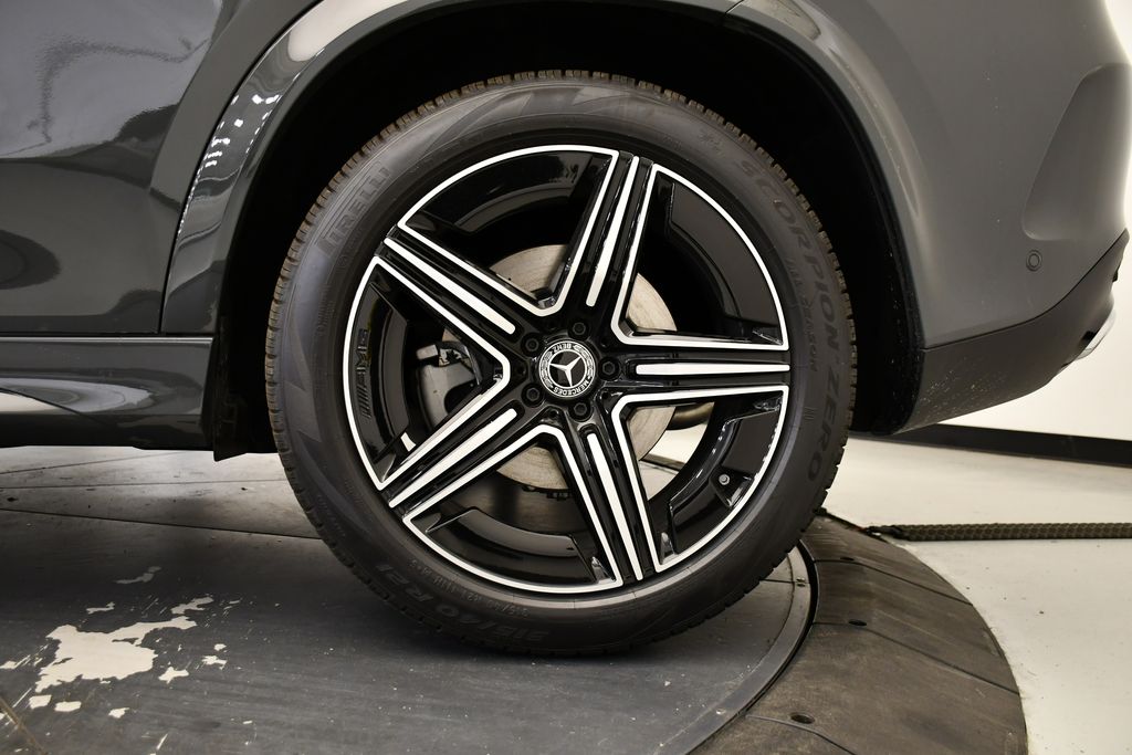 Thumbnail: 2026 Mercedes-Benz GLE - 14