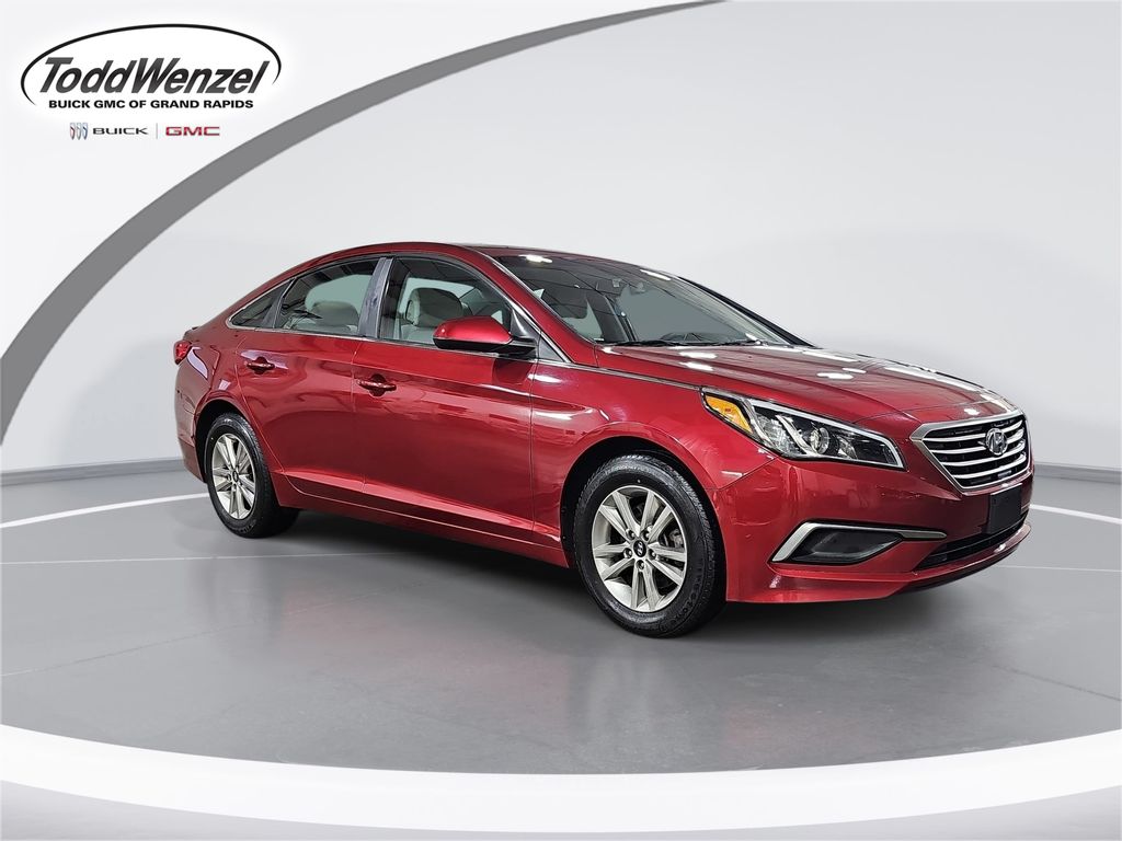 Venetian Red Metallic 2016 Hyundai Sonata SE FWD Sedan Front-Wheel Drive 6-Speed Automatic