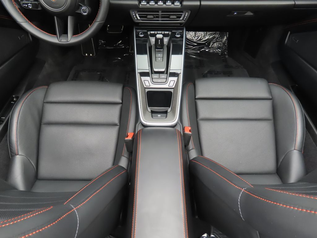 Thumbnail: 2022 Porsche 911 - 24