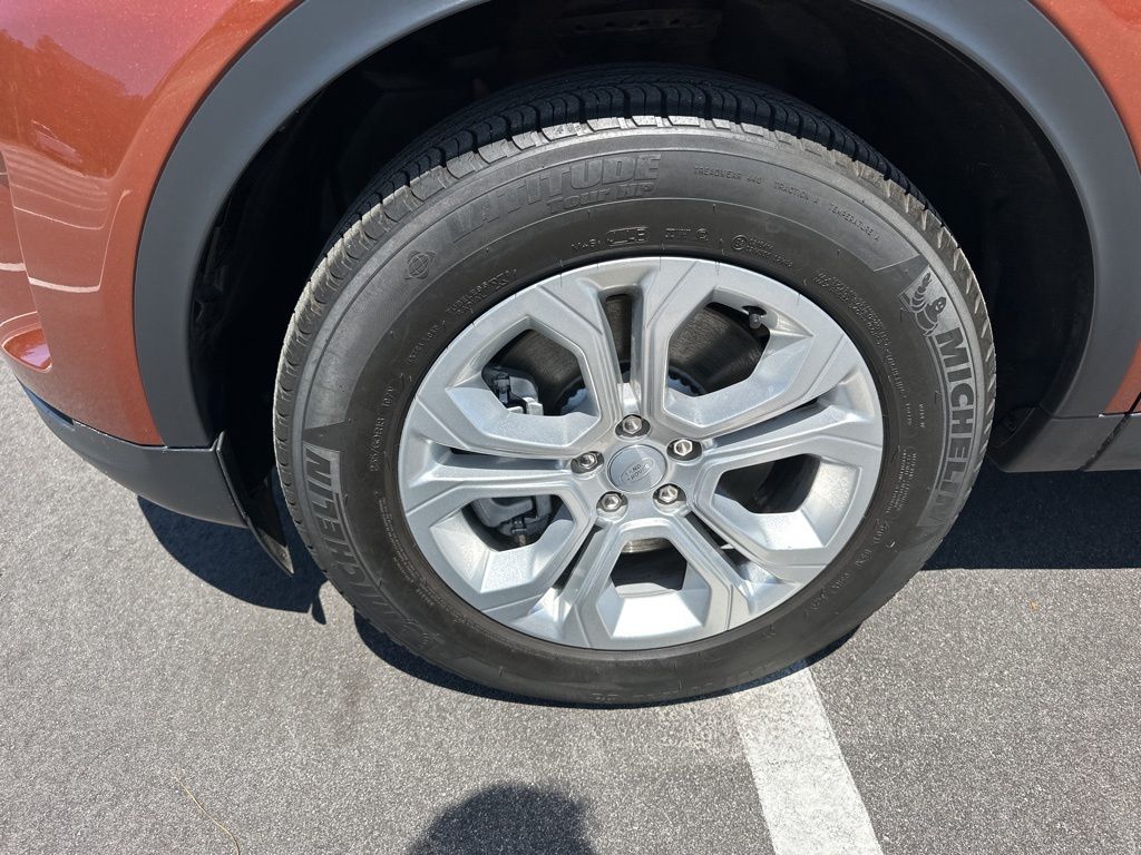 2022 Namib Orange Premium Metallic Land Rover Discovery Sport S 4X4 SUV