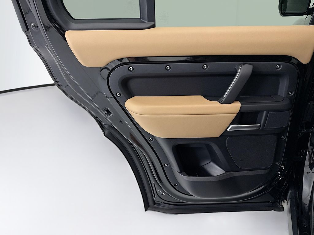 Thumbnail: 2026 Land Rover Defender - 25