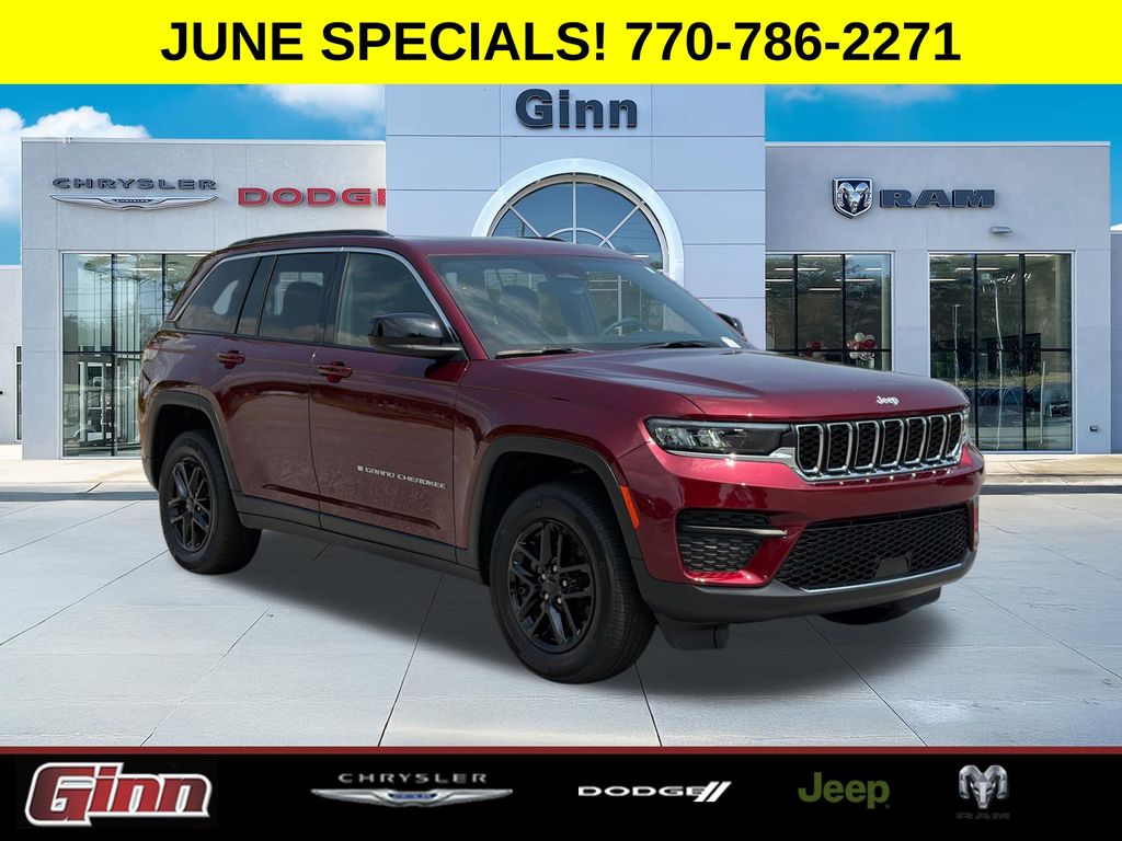 Velvet Red Pearlcoat 2025 Jeep Grand Cherokee SUV / Crossover 4X2 8-Speed Automatic