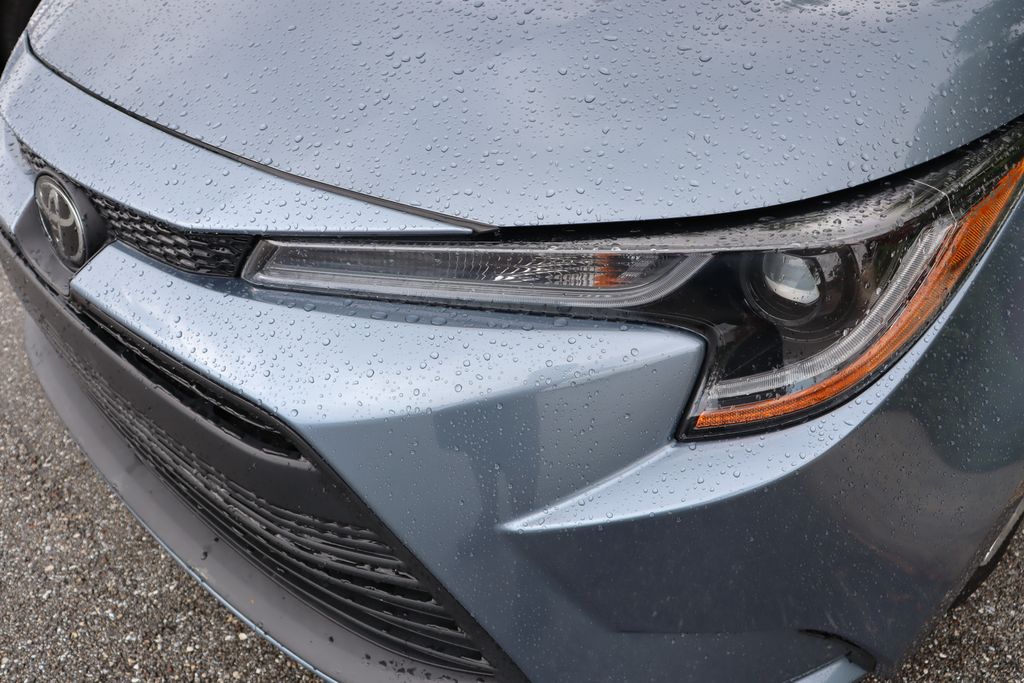 Thumbnail: 2024 Toyota Corolla - 3
