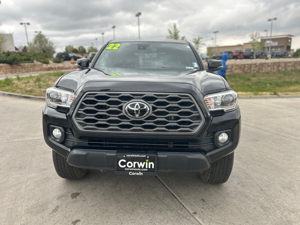 View vehicle photo 2