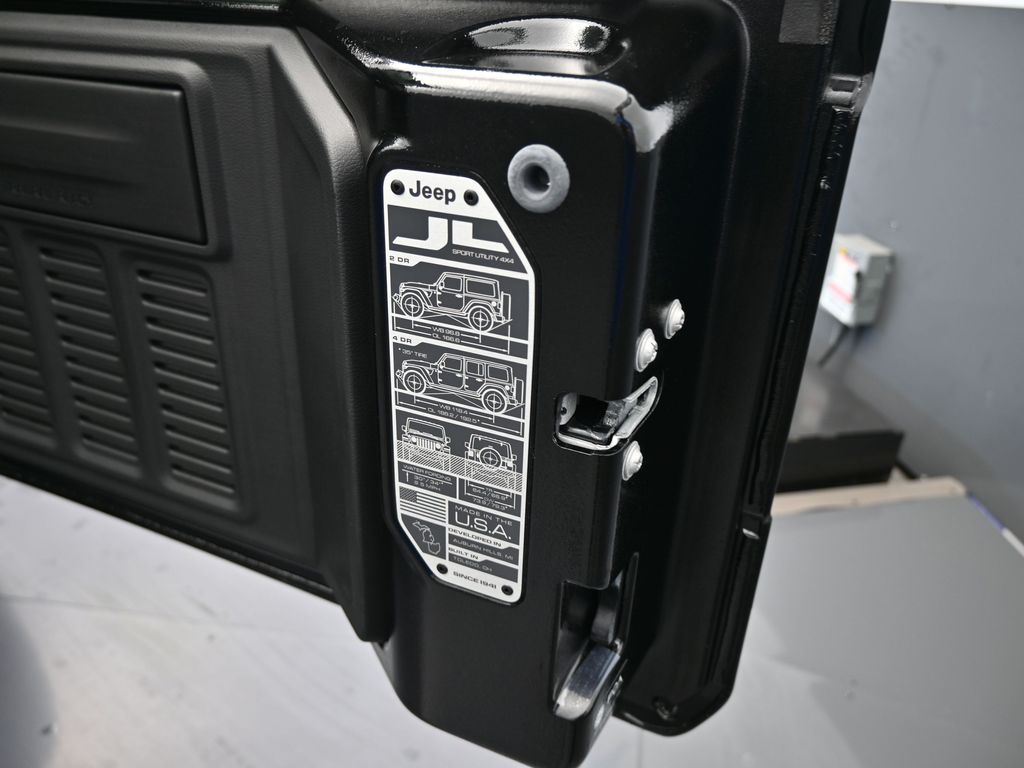 New 2026 Black Clearcoat Jeep Sport image 31