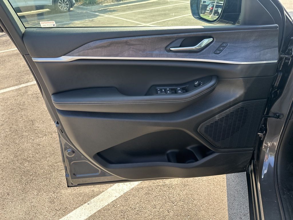 New Car 2025 Jeep Grand Cherokee L  Limited For Sale Under $50,000 In Austin, Texas