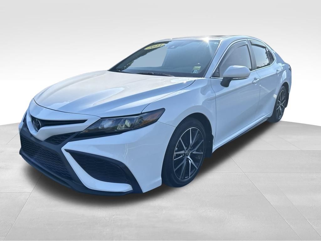 Ice Cap 2023 Toyota Camry Sedan Front-Wheel Drive 8-Speed Automatic