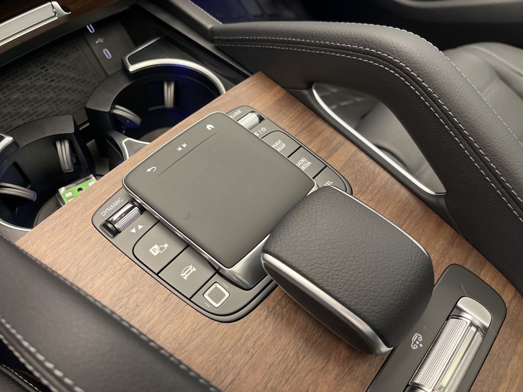 Thumbnail: 2025 Mercedes-Benz GLS - 20