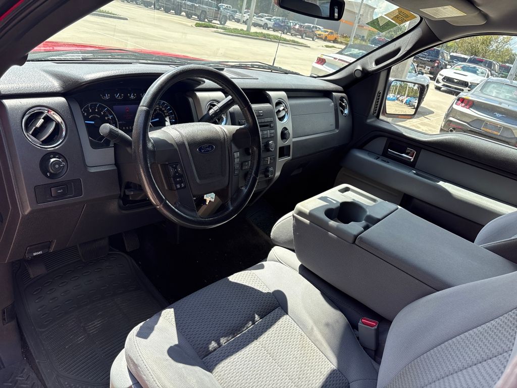 2012 Ford F-150 XLT photo 4