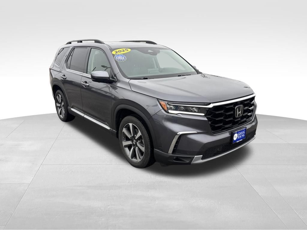Used 2025 Honda Pilot SUV