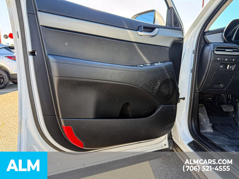Used 2025 White Hyundai XRT image 10