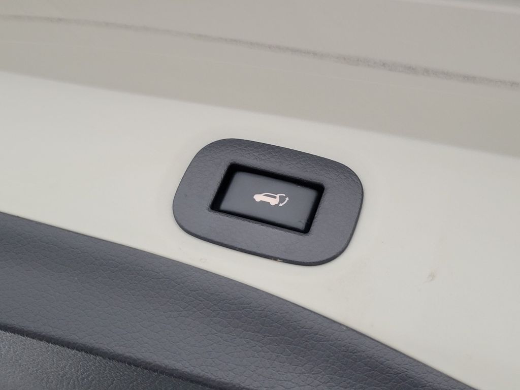 Thumbnail: 2019 Nissan Rogue - 11