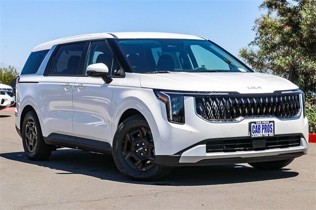 2026 Kia Carnival LXS FWD