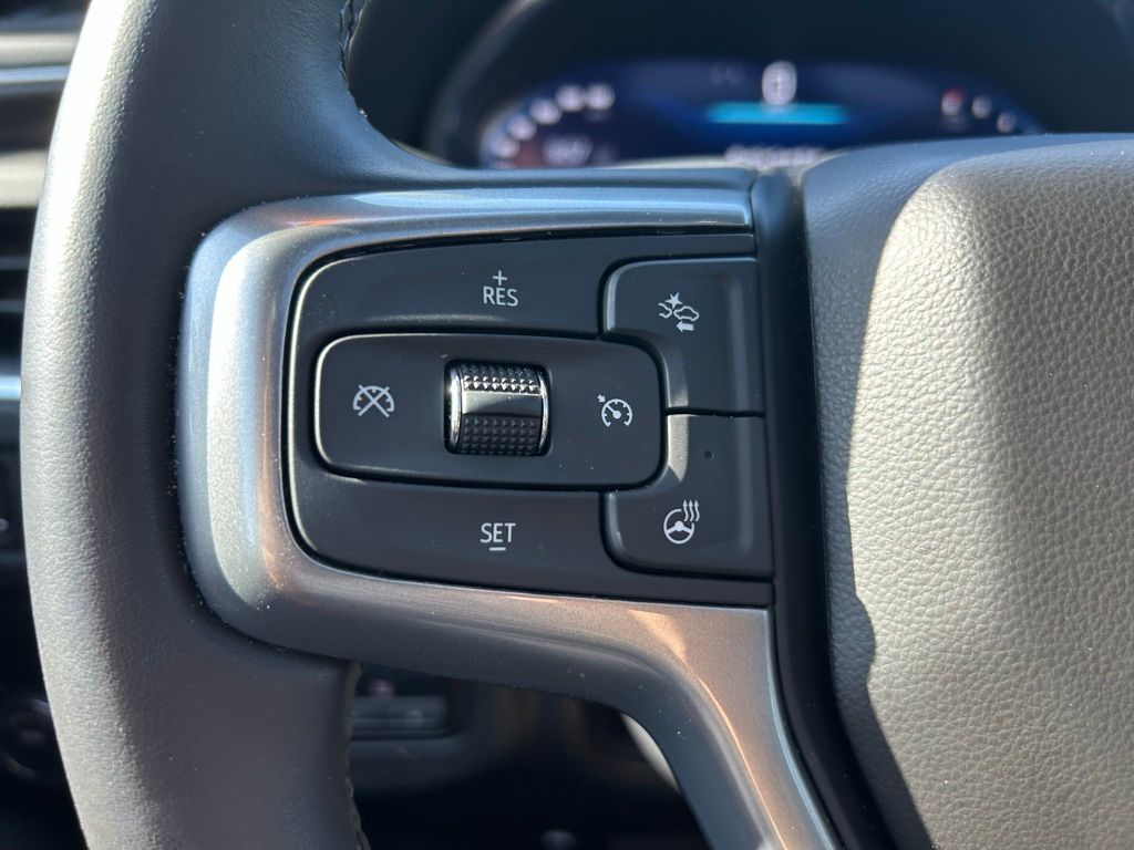 Thumbnail: 2024 Chevrolet Tahoe - 21