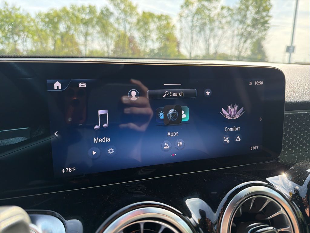 Thumbnail: 2025 Mercedes-Benz GLB - 31