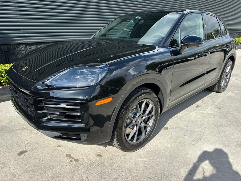 Thumbnail: 2026 Porsche Cayenne - 7