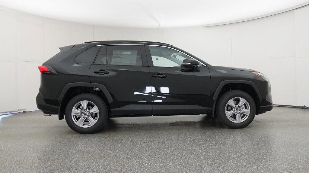 Thumbnail: 2025 Toyota RAV4 - 13