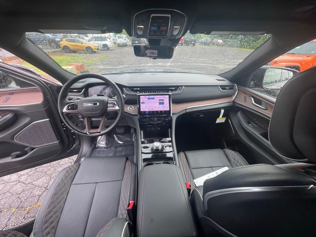 JeepGrand Cherokee L3