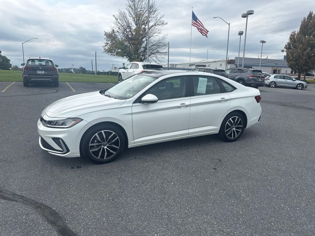 2026 Volkswagen Jetta 1.5T SE White at Sutliff Volkswagen