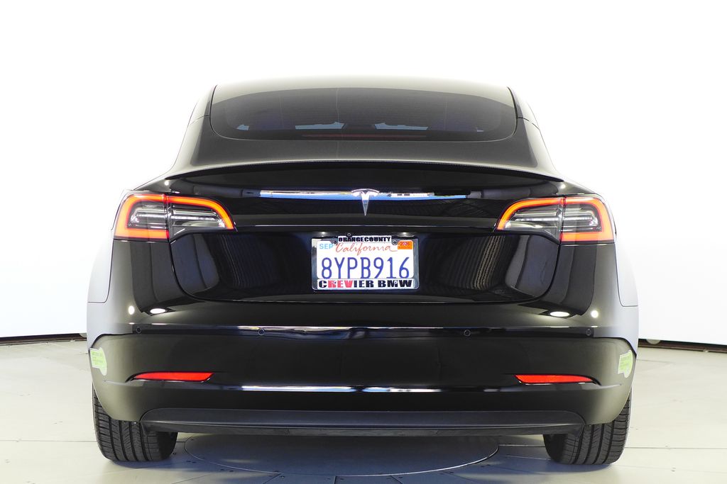 Thumbnail: 2021 Tesla Model 3 - 8