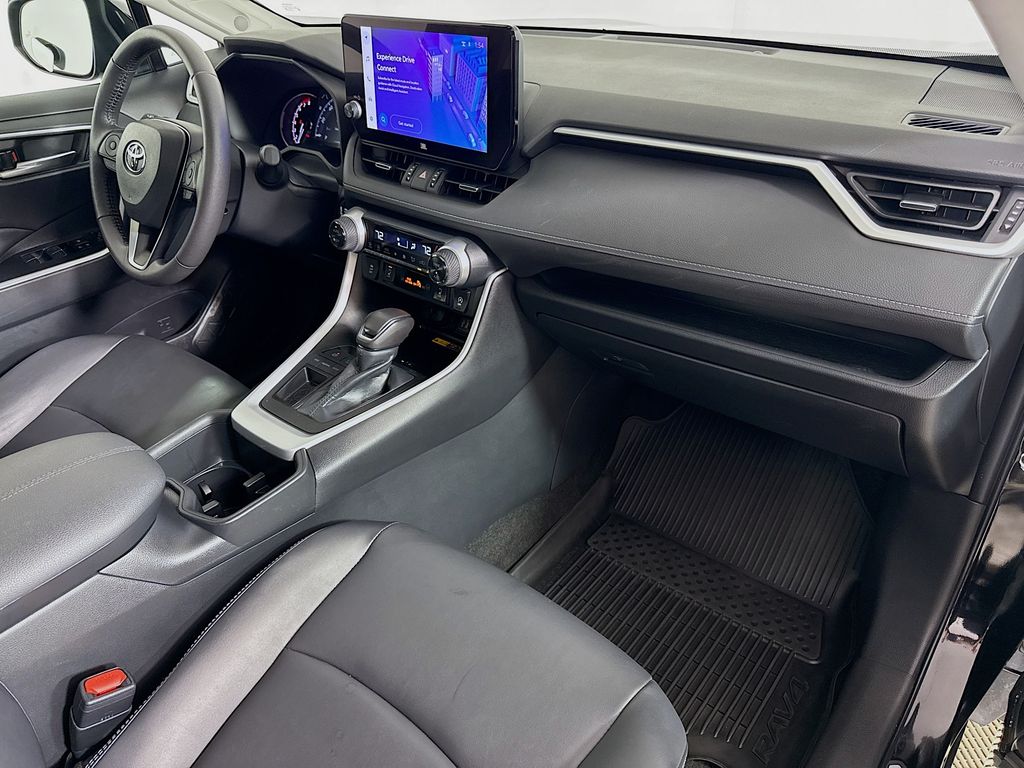 Thumbnail: 2023 Toyota RAV4 - 30