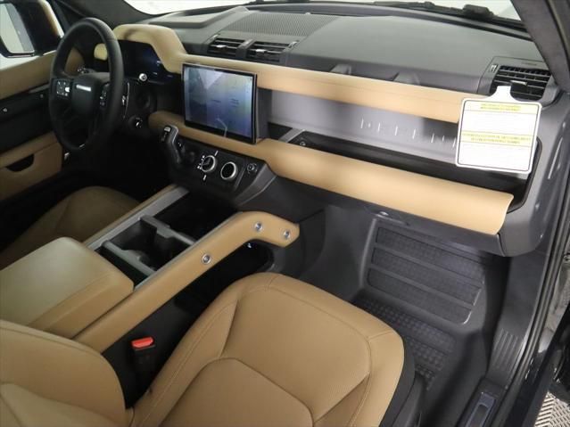 Thumbnail: 2025 Land Rover Defender - 18