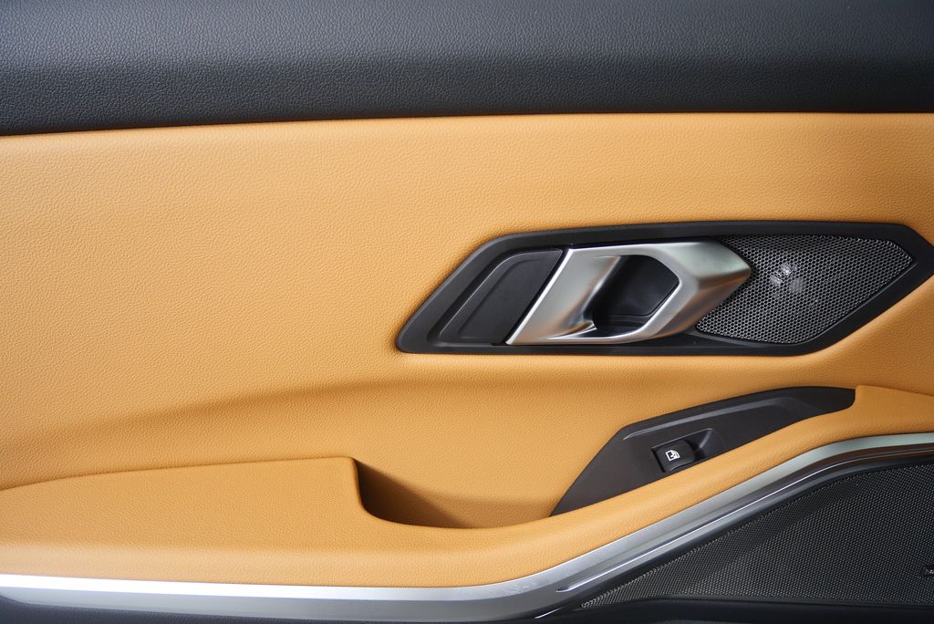 Thumbnail: 2026 BMW 3 Series - 13