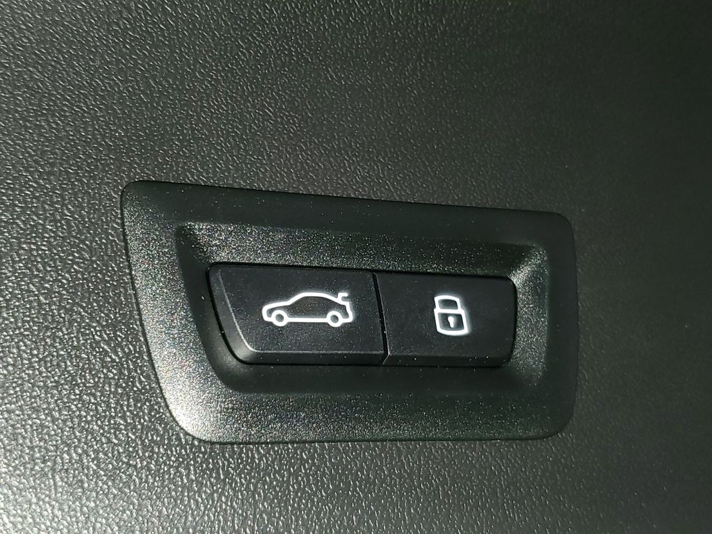 Used 2026 Black BMW 30 xDrive image 8
