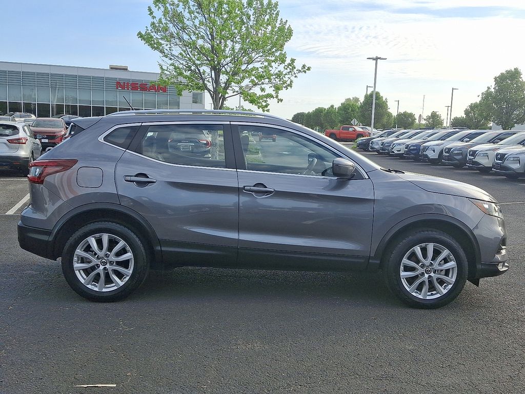 2022 Nissan Rogue Sport SV 7