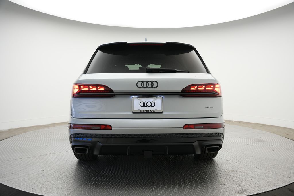 Thumbnail: 2026 Audi Q7 - 5