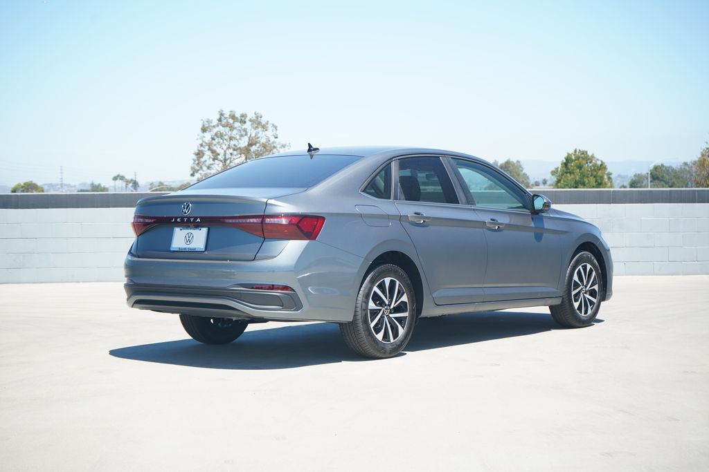 Thumbnail: 2026 Volkswagen Jetta - 4