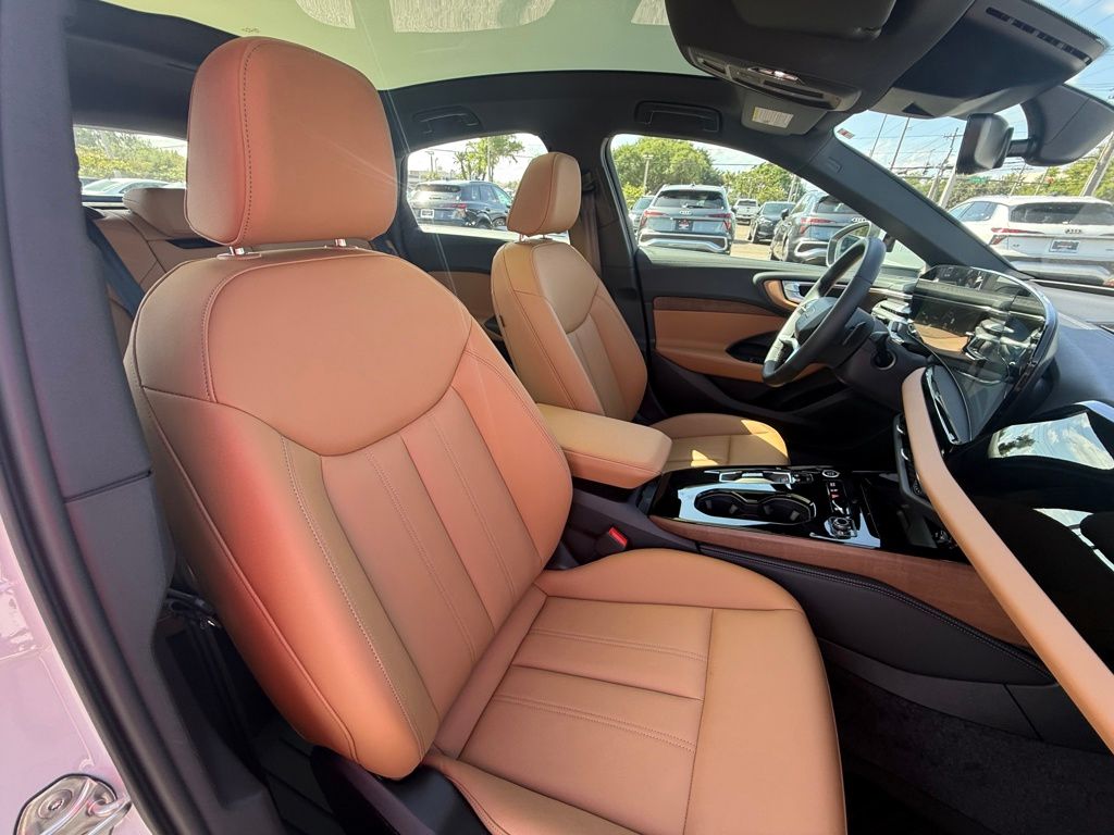 New 2025 White Audi 2.0T Premium image 42