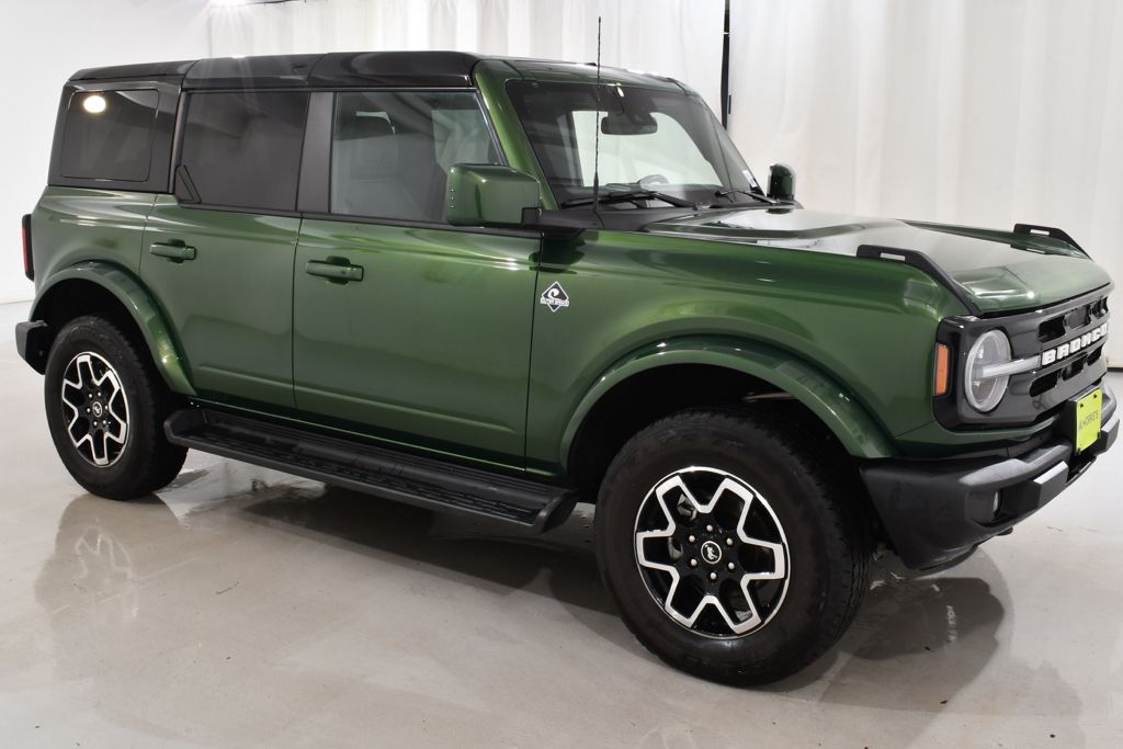 Used 2025 Green Ford Outer Banks image 5