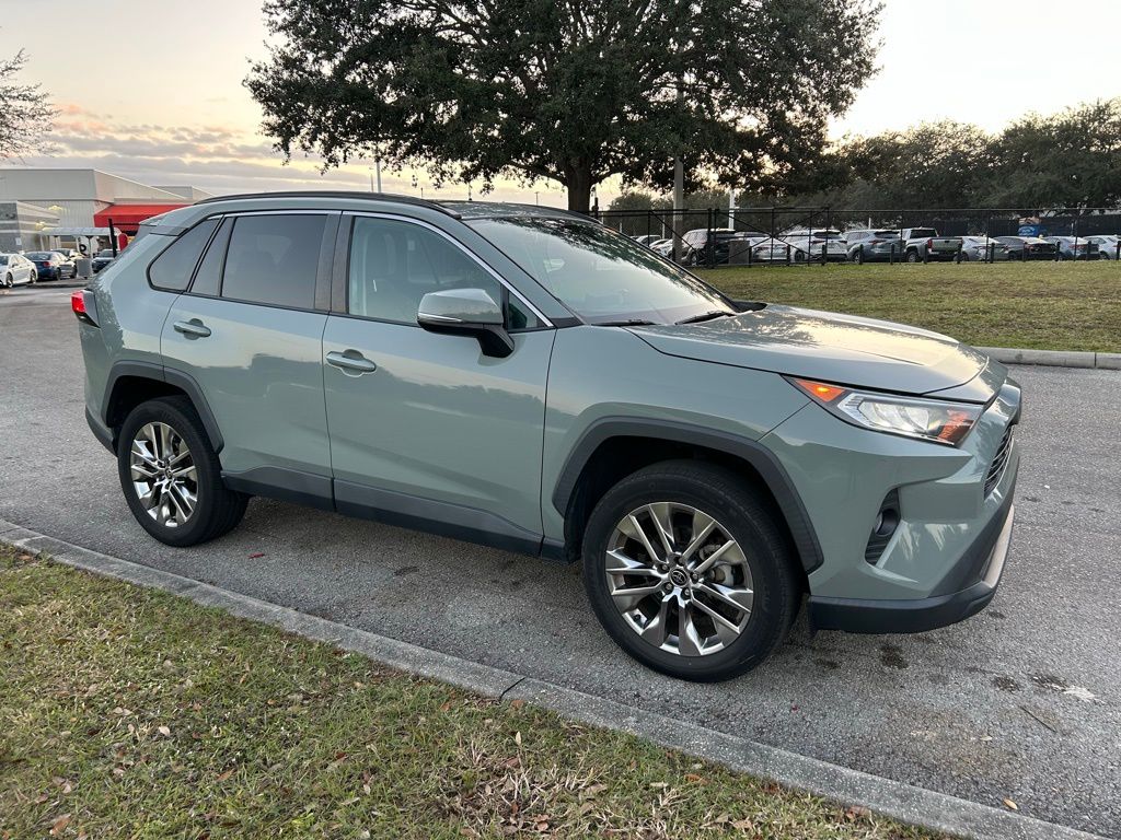 Thumbnail: 2021 Toyota RAV4 - 7