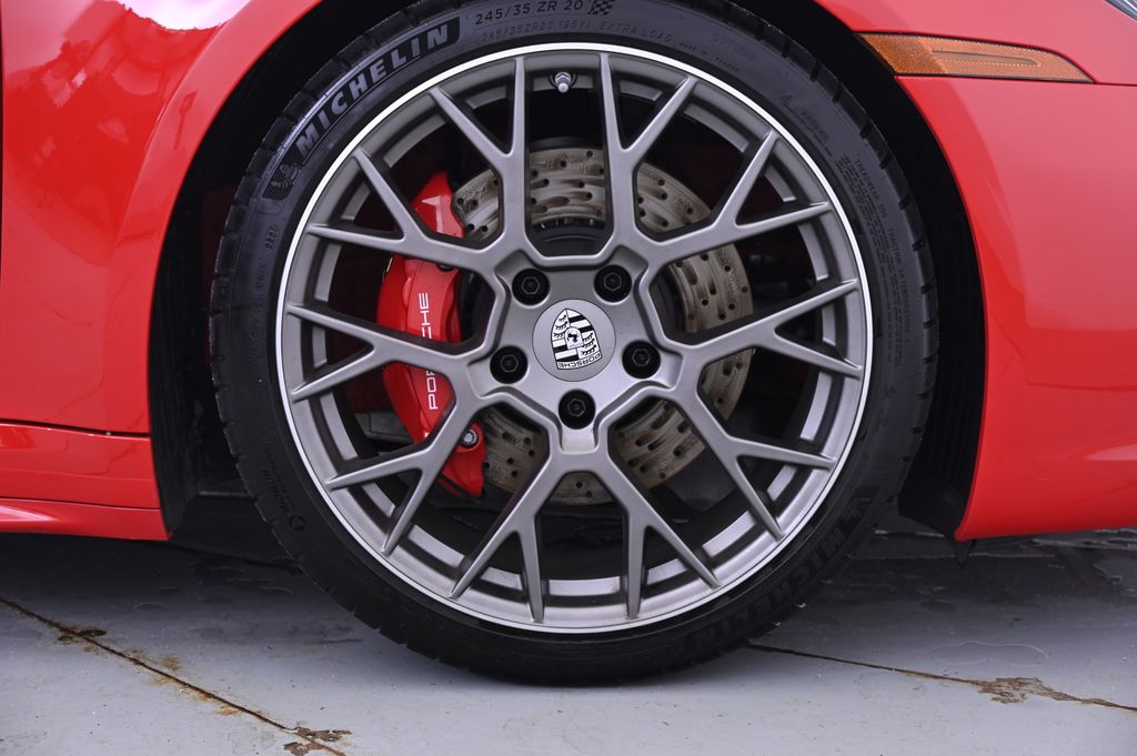 Thumbnail: 2024 Porsche 911 - 14