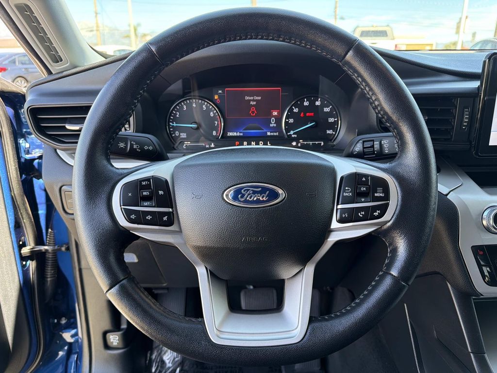 Used 2022 Ford Explorer XLT 4D Sport Utility