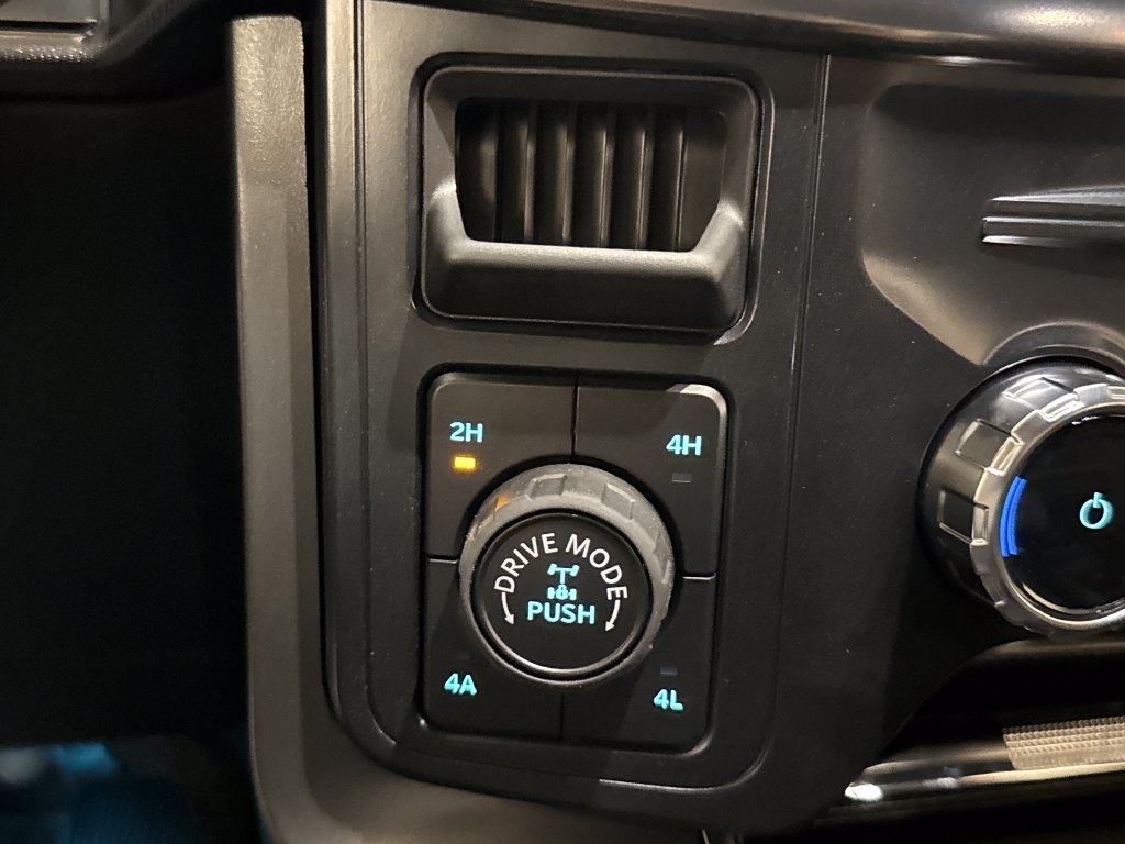 New 2026 Black Ford Lariat image 31
