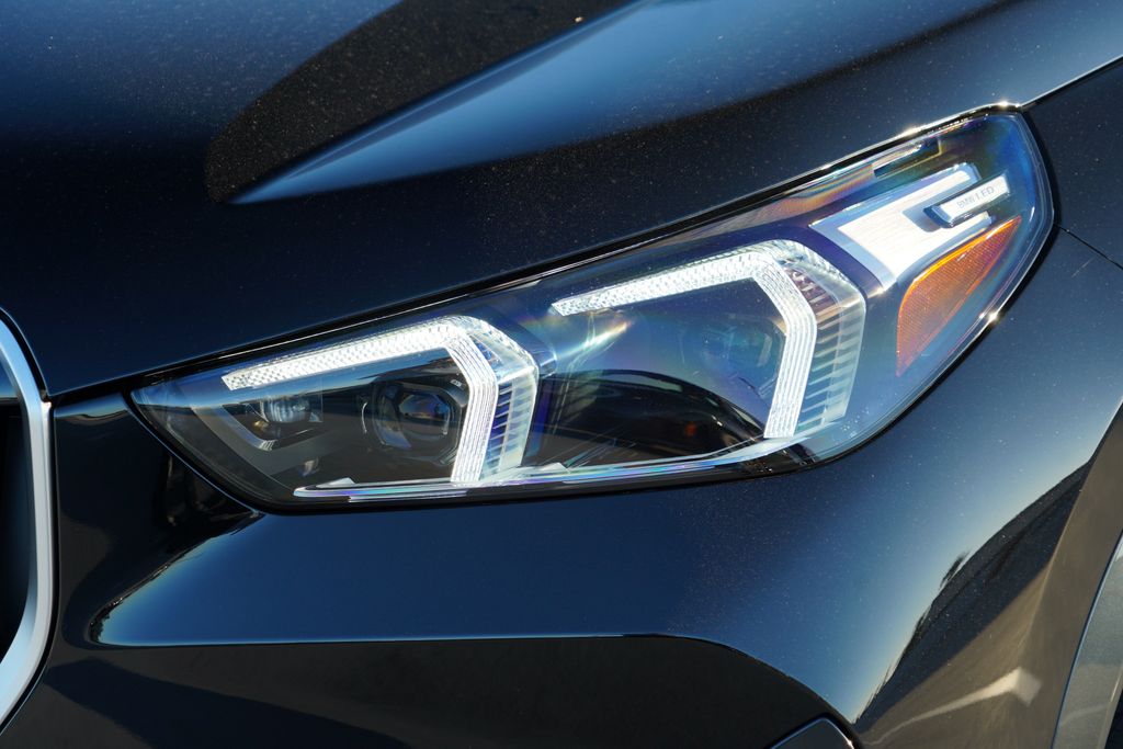 Thumbnail: 2027 BMW X1 - 4