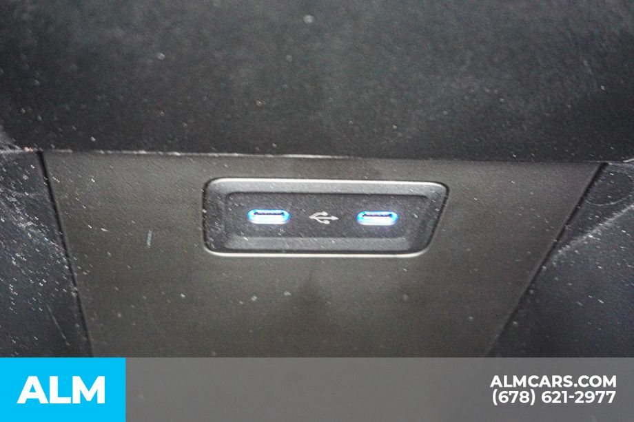 Used 2024 Red Mercedes-Benz 580 image 46