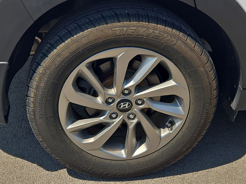 Used 2016 Hyundai Tucson SE For Sale in Farmington, AR